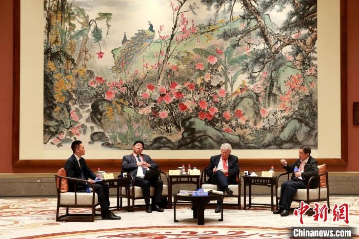 9月27日，尼山世界文明論壇在曲阜舉行，圖為該論壇的“高端訪談”活動。　梁犇 攝