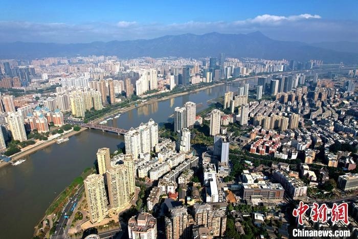 資料圖：城市高樓林立。 <a target='_blank' href='/'>中新社</a>記者 王東明 攝