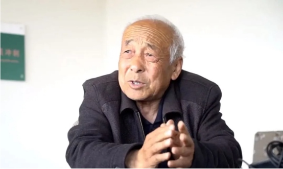 世界地球日，不忘治沙人1782.png