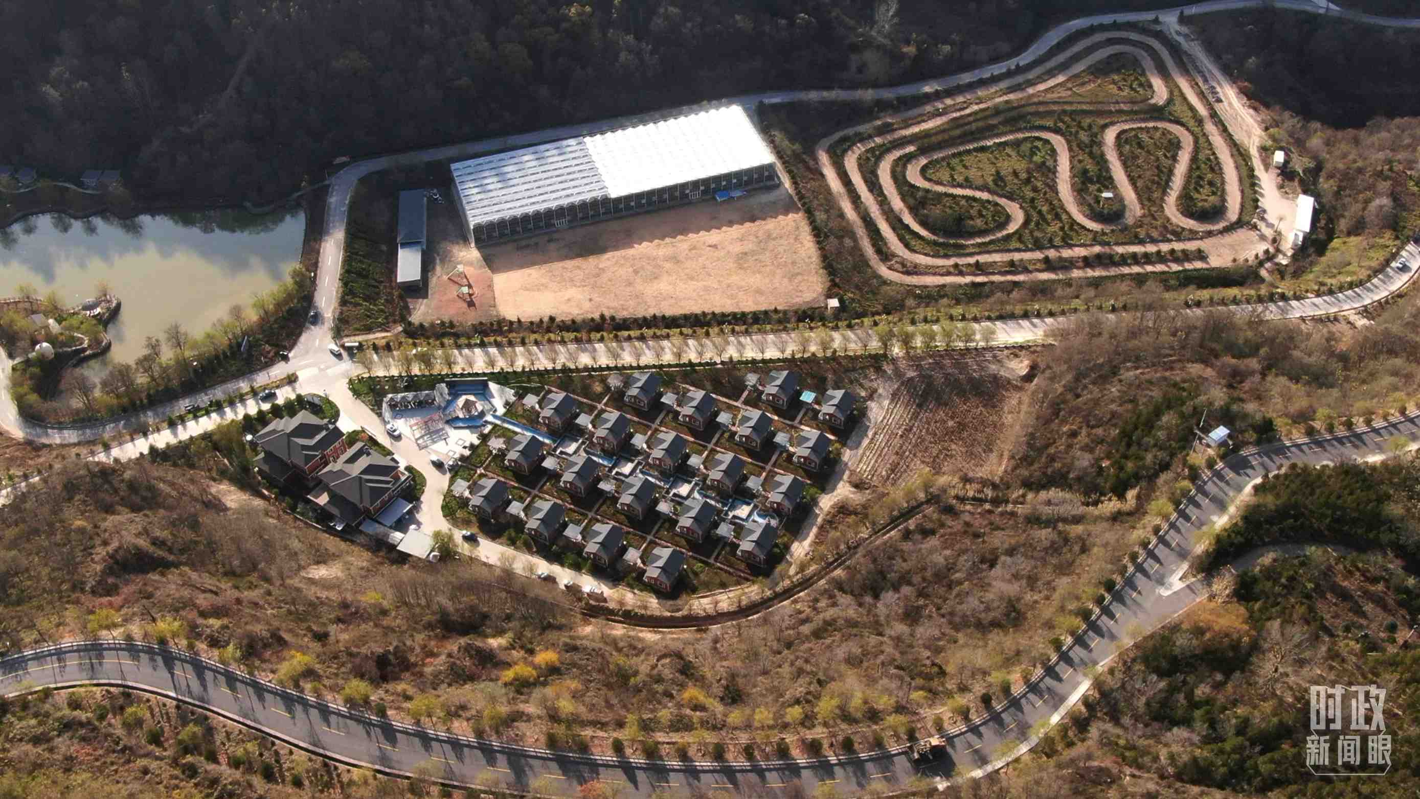 △延安市安塞區(qū)高橋鎮(zhèn)南溝村。2022年10月，總書(shū)記曾到這里考察調(diào)研。（總臺(tái)記者劉海濤、錢金庫(kù)拍攝）