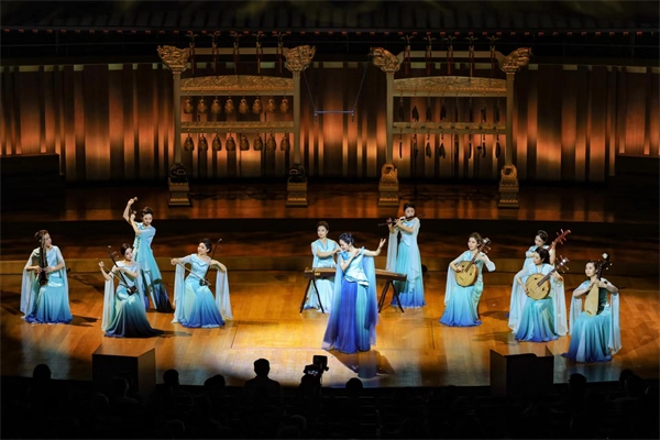 音樂會(huì)現(xiàn)場。中央民族樂團(tuán)供圖，房瀟攝