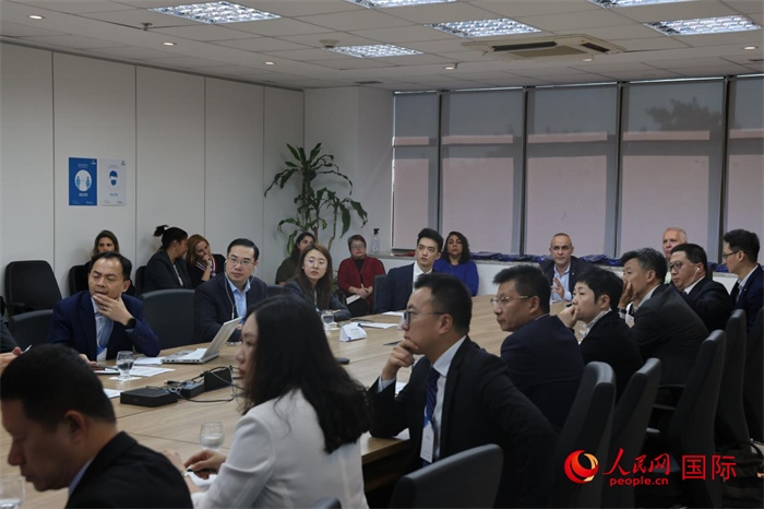 與會代表參與座談交流。（人民網記者 時元皓攝）