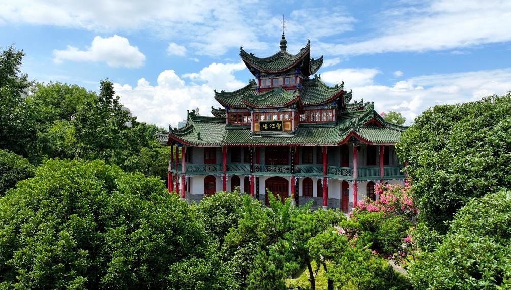 近日拍攝的陜西省漢中市博物館望江樓。新華社記者 劉瀟 攝