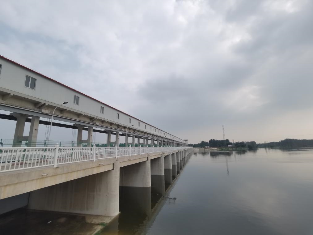 圖為獨(dú)流減河進(jìn)洪南閘。新華社記者 劉惟真 攝