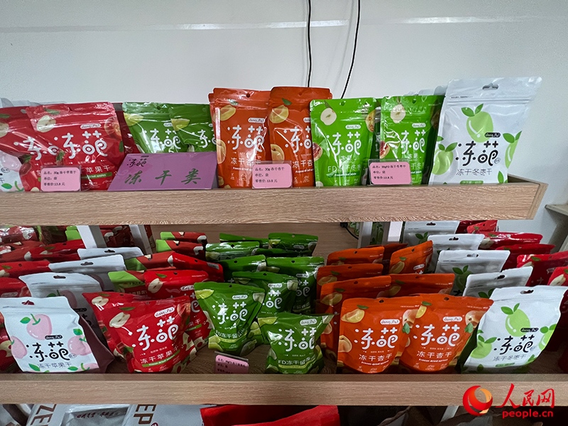 各種凍干食品。人民網(wǎng)記者 常雪梅攝