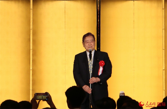 日中協(xié)會會長野田毅致祝酒辭。人民網(wǎng) 許可攝