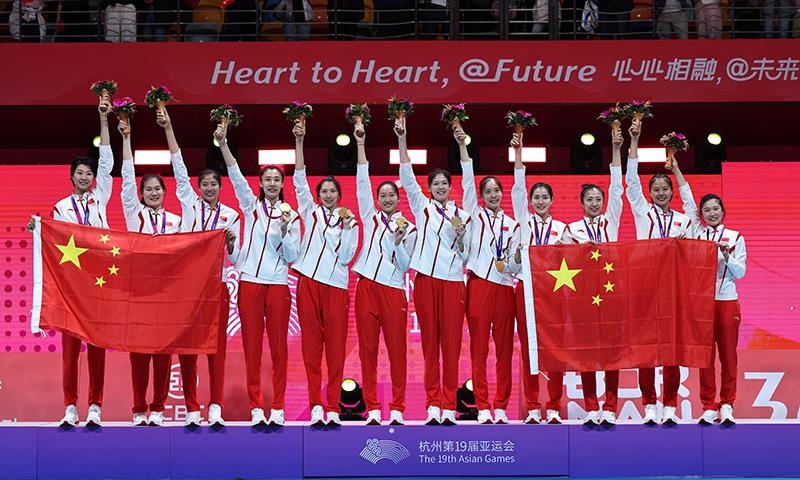 △2023年10月7日，杭州亞運會，中國女排再創(chuàng)佳績，以六戰(zhàn)全勝第九次摘得亞運金牌。