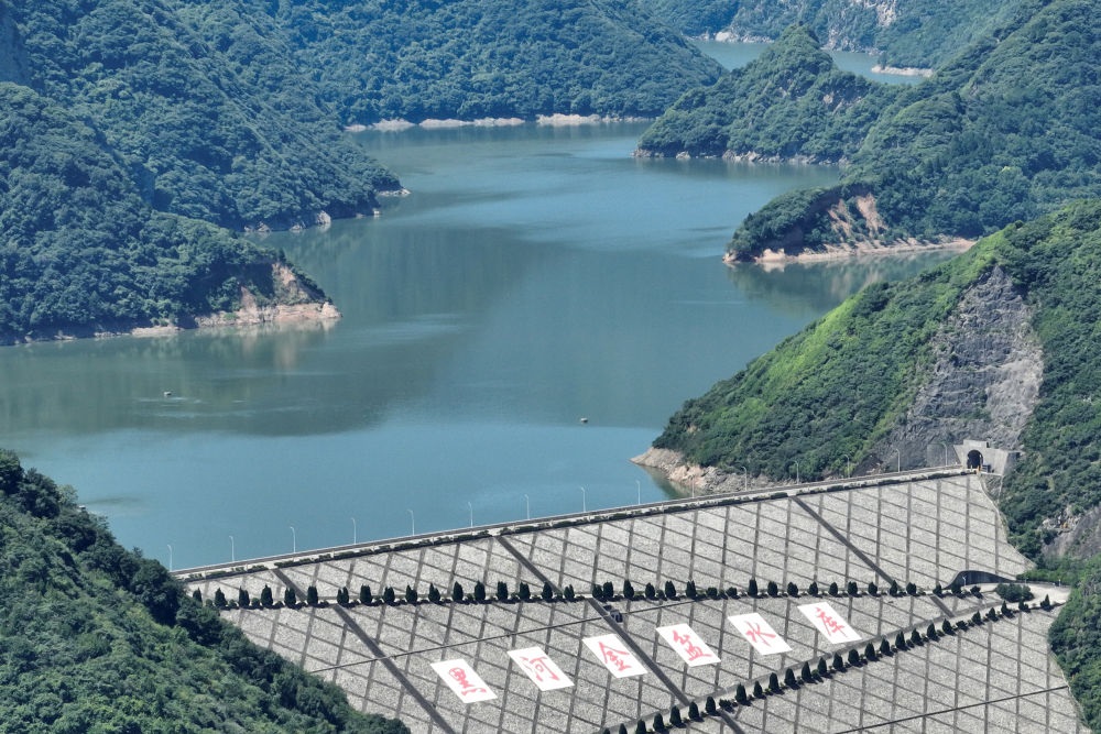 這是黑河金盆水庫（2023年7月16日攝，無人機(jī)照片）。新華社記者 邵瑞 攝