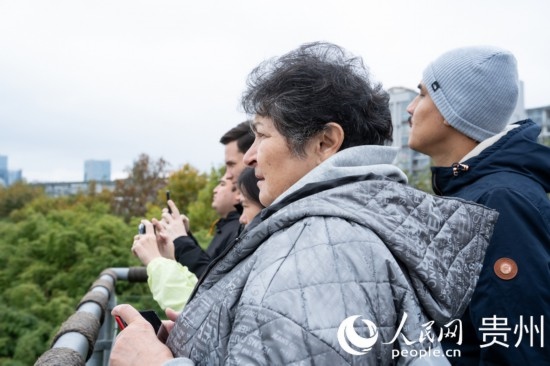 遠眺觀山湖公園。人民網(wǎng) 陽茜攝