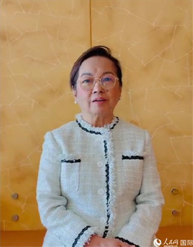 菲律賓前總統(tǒng)阿羅約通過(guò)視頻發(fā)表致辭。人民網(wǎng)記者樊帆 攝