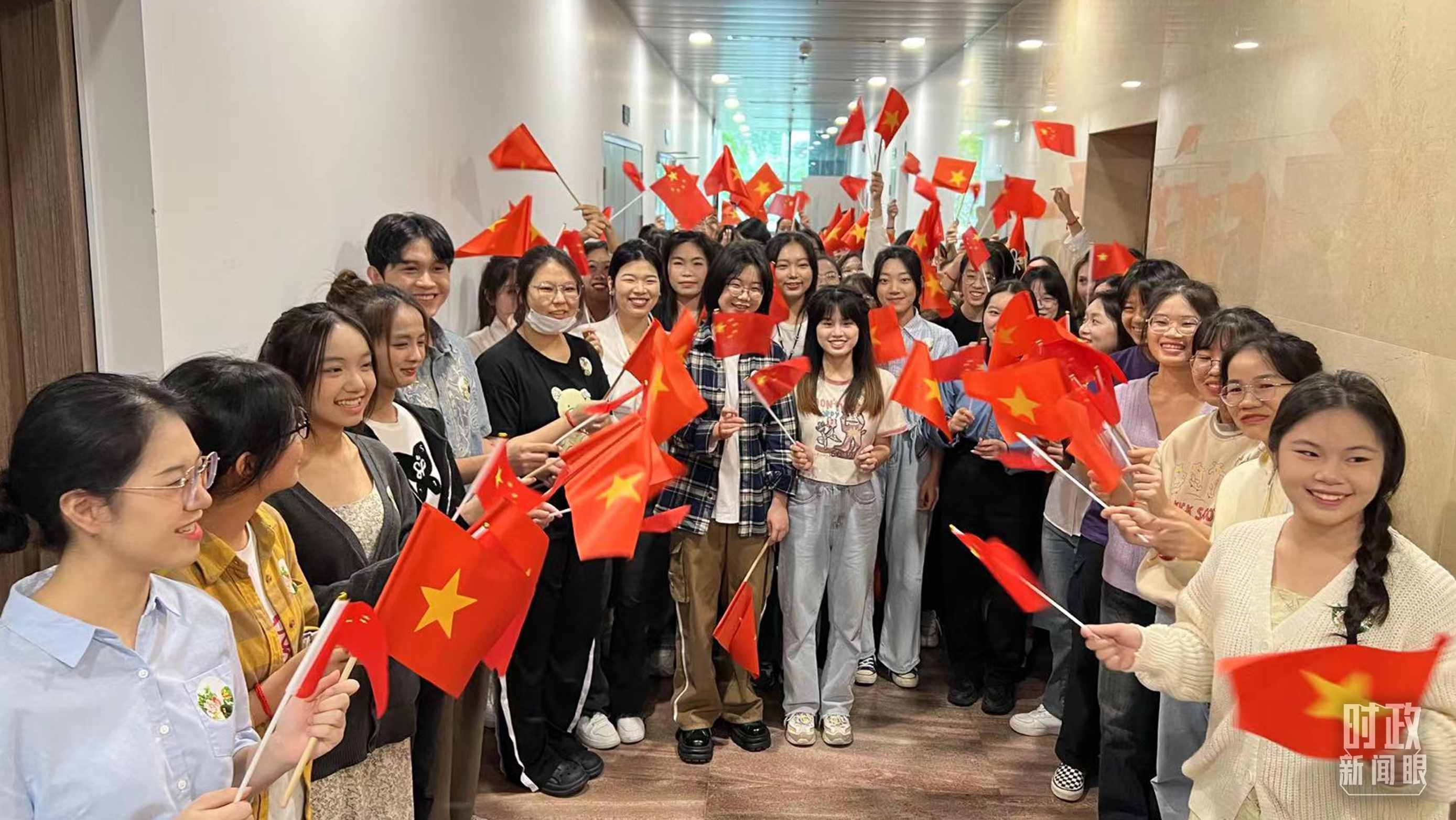 △中越青年齊聚一堂。（總臺(tái)央視記者程鋮拍攝）