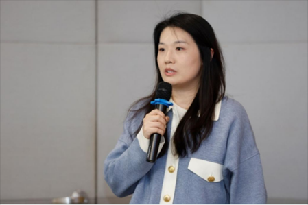 人民在線產(chǎn)品研發(fā)部主任、人民版權(quán)負責人劉曉曈發(fā)言