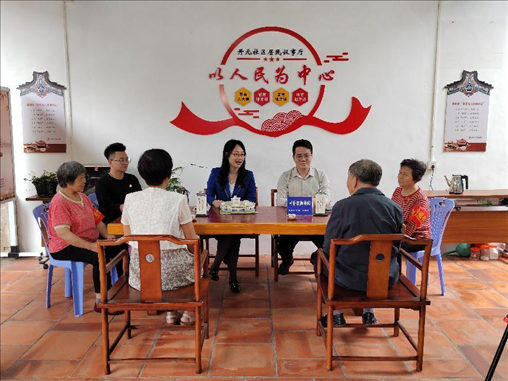 “茶文化六步調(diào)解法”調(diào)解現(xiàn)場(chǎng)。