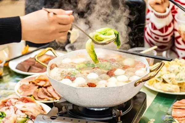 華南理工大學(xué)推出火鍋年夜飯。校方供圖