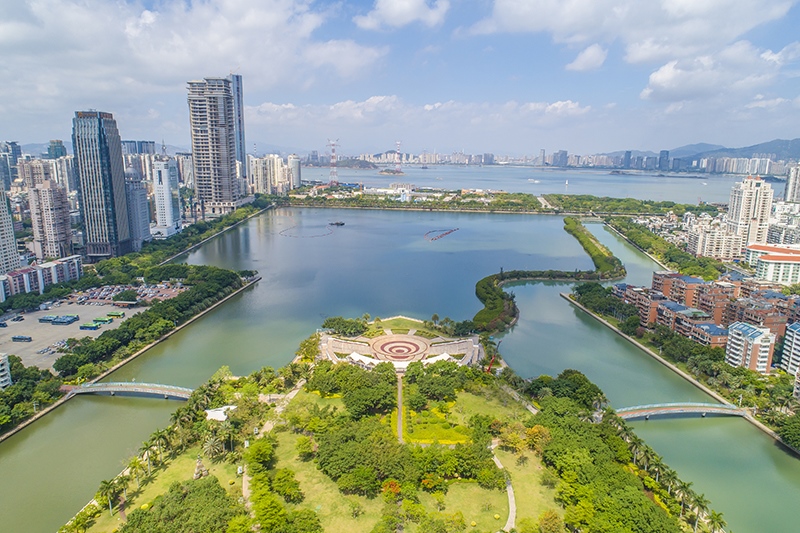 2021年5月15日，廈門，航拍筼筜湖，景色優(yōu)美。