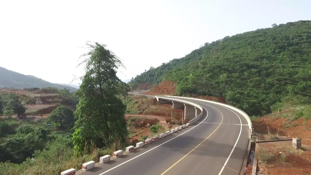 中塞友誼公路。