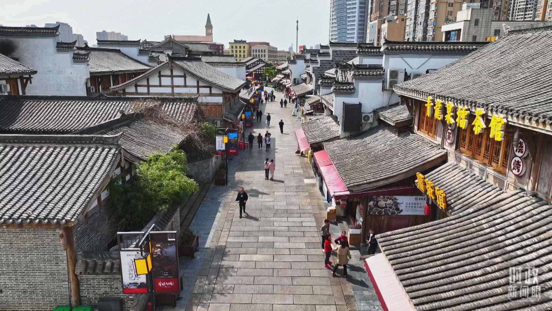 △常德河街。（總臺(tái)記者姚鵬、溫盛強(qiáng)拍攝）