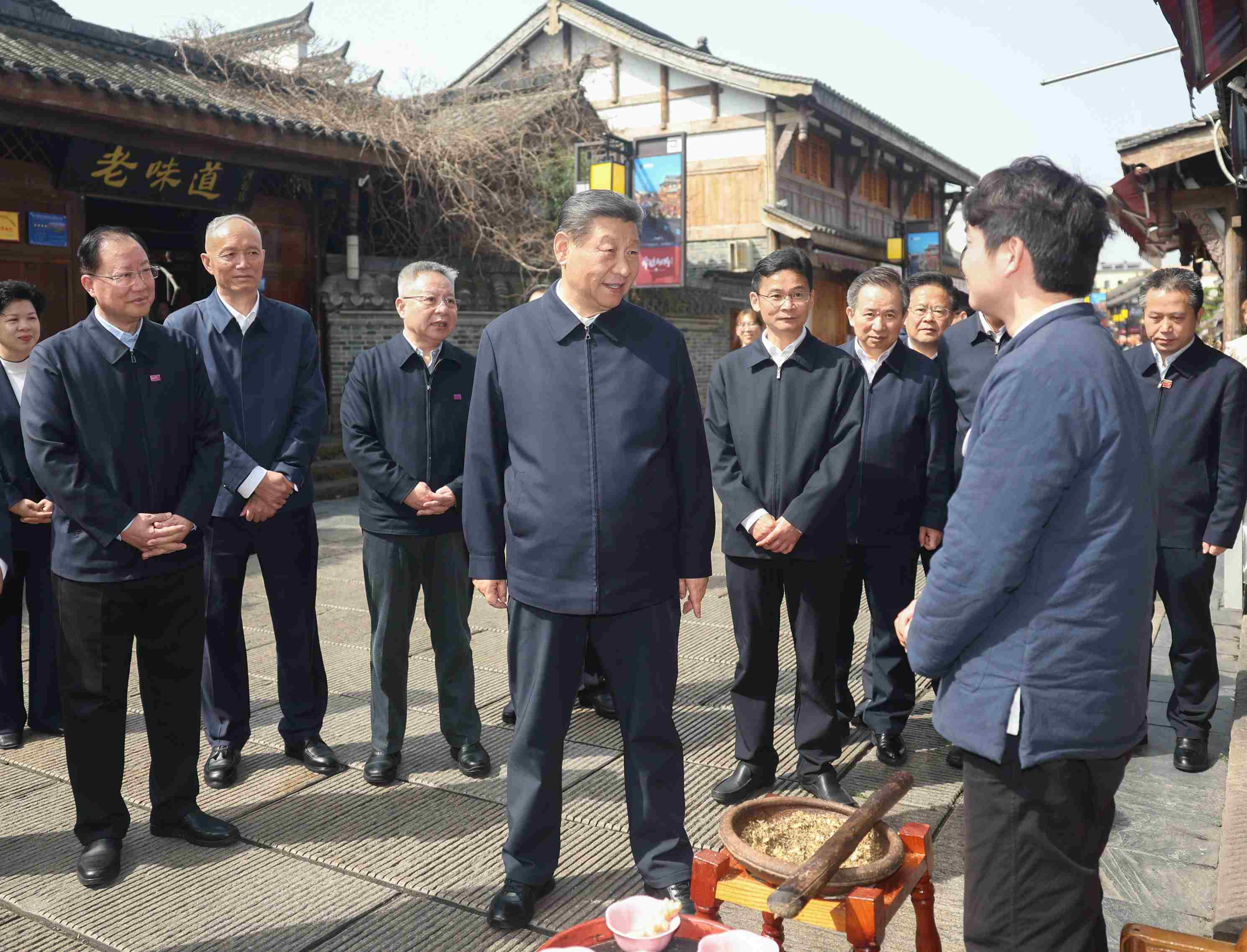 △ 2024年3月19日，習(xí)近平總書記在湖南常德河街考察。