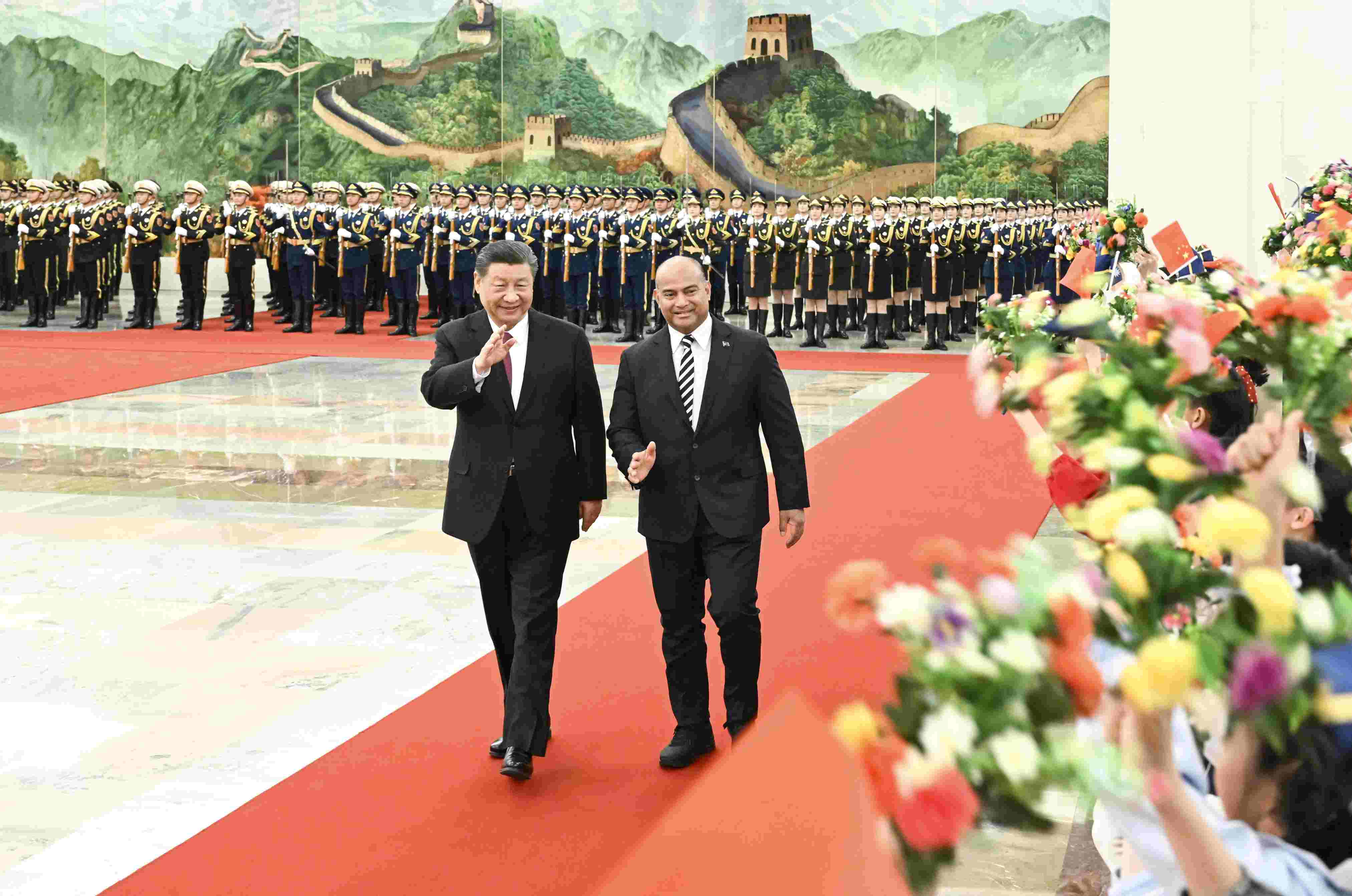2024年3月25日，習(xí)近平主席在人民大會堂北大廳為瑙魯總統(tǒng)阿迪昂舉行歡迎儀式。