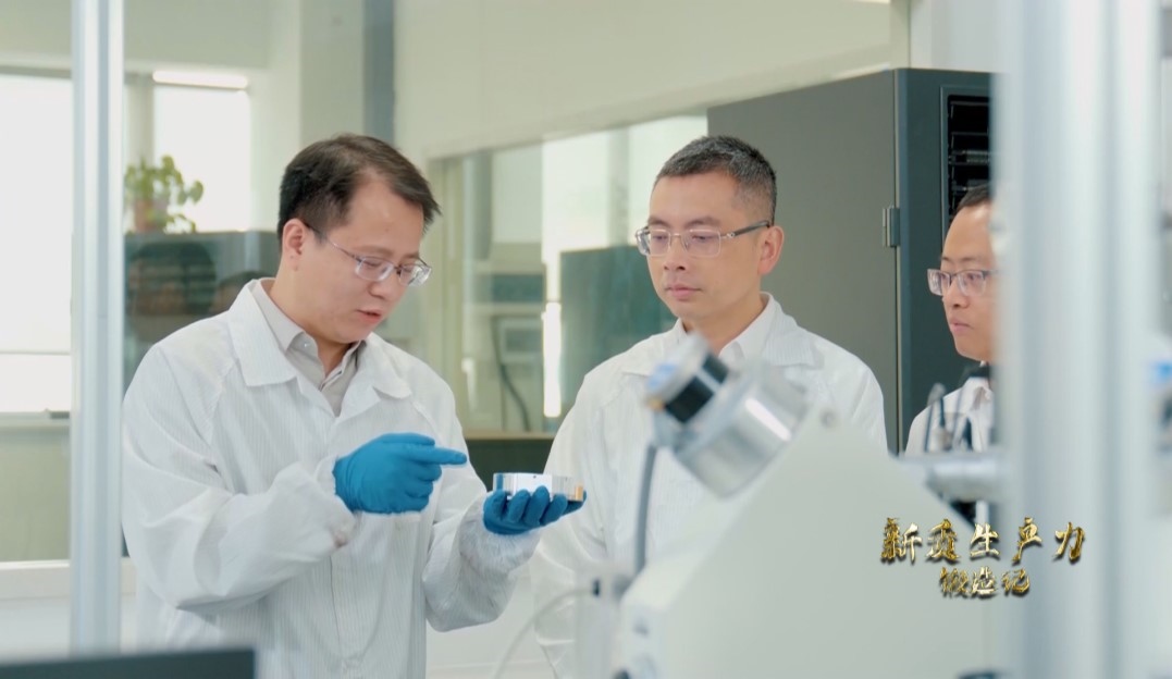 長(zhǎng)沙巴斯夫杉杉電池材料研究院，正在進(jìn)行電池材料研究。