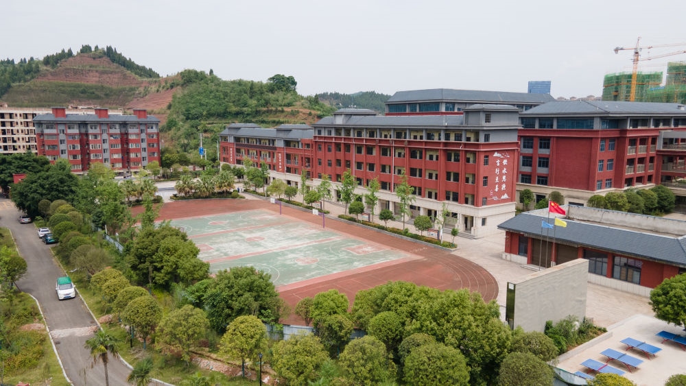 這是5月31日拍攝的之江小學(xué)校園。
