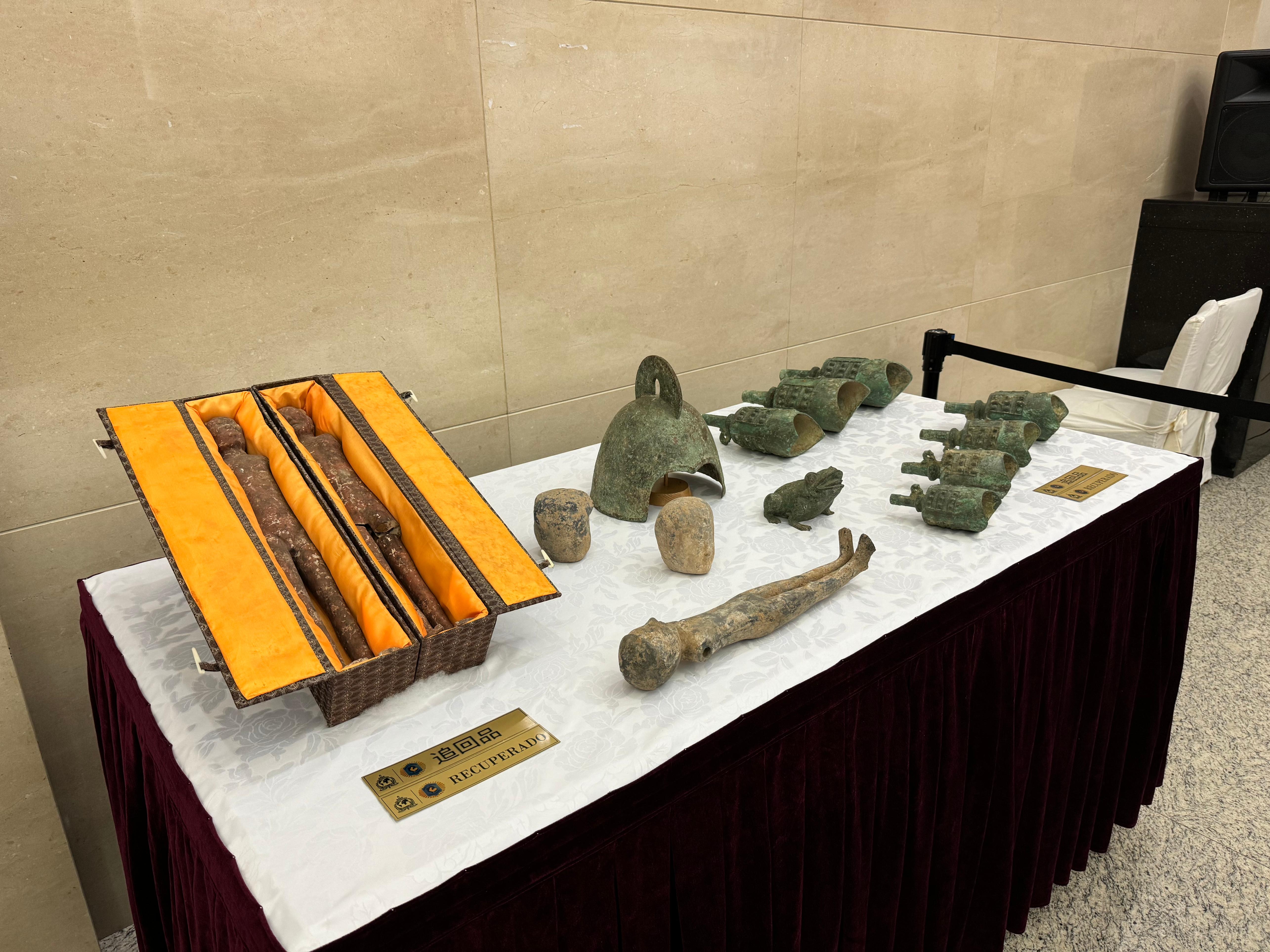 阿根廷返還的14件文物藝術(shù)品。國(guó)家文物局供圖