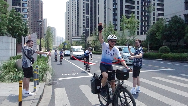 Ole Bouman的騎行之旅。校方供圖