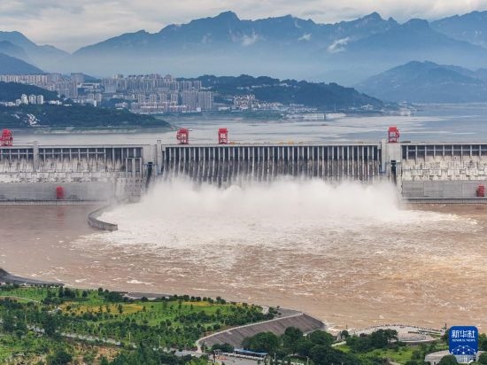 7月20日拍攝的三峽樞紐工程（無人機(jī)照片）。