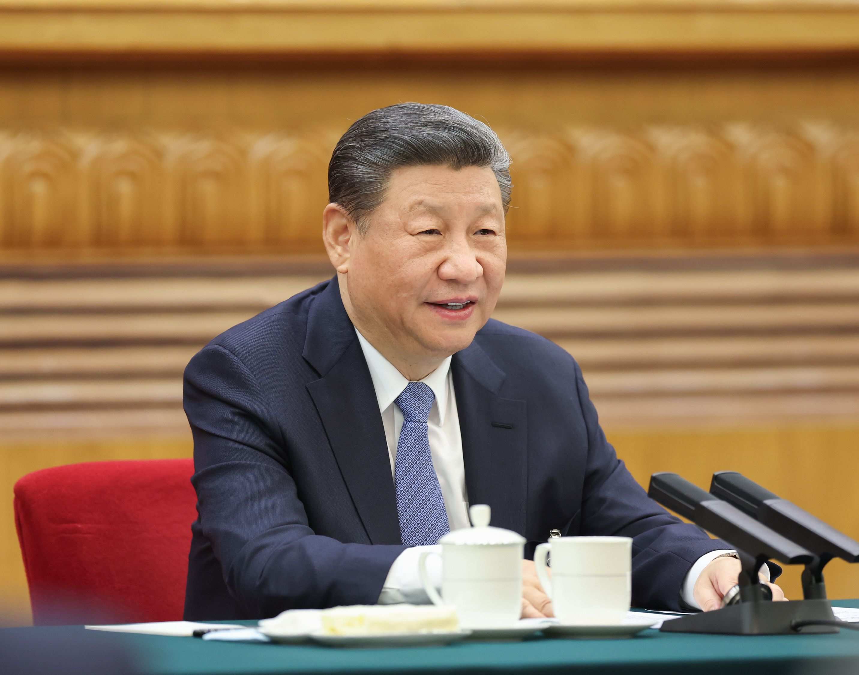 △ 2024年3月5日，中共中央總書記、國家主席、中央軍委主席習(xí)近平參加他所在的十四屆全國人大二次會議江蘇代表團(tuán)審議。