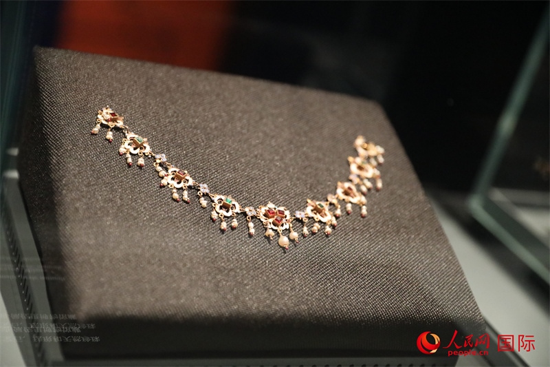 展覽“傳奇之旅：馬可·波羅與絲綢之路上的世界”展品。人民網(wǎng) 殷韜攝