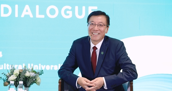 孫其信在2024世界農(nóng)業(yè)科技創(chuàng)新大會首場大咖對話上發(fā)言。中國農(nóng)業(yè)大學(xué)供圖