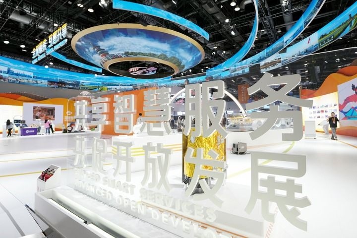 這是2024年9月11日拍攝的國家會(huì)議中心內(nèi)景。新華社記者 鞠煥宗 攝