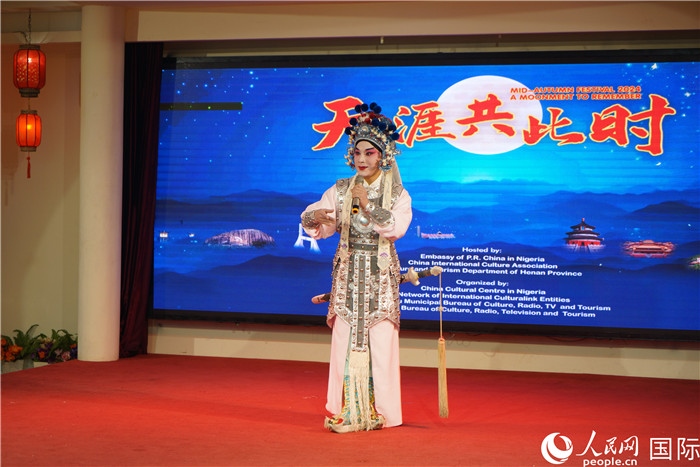 曲劇表演。人民網(wǎng)記者 姜宣攝