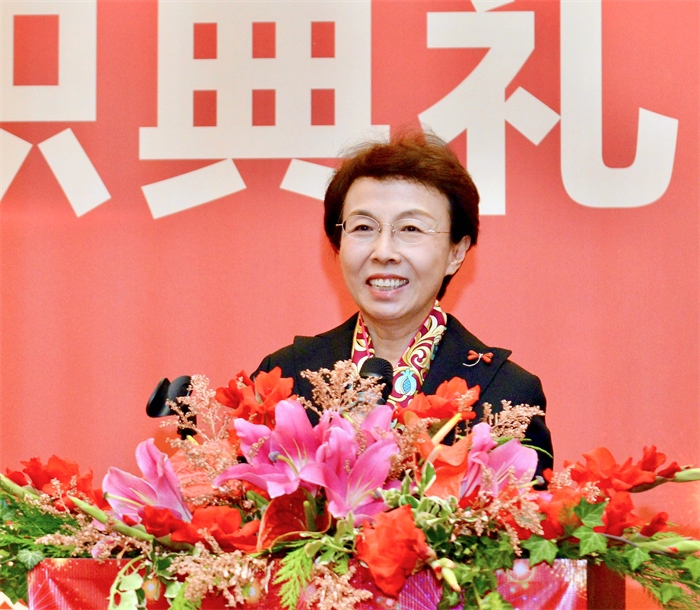 中國僑聯(lián)副主席程紅出席比利時浙江籍僑團聯(lián)盟第二屆主席團就職典禮并致辭。比利時浙江籍僑團聯(lián)盟供圖