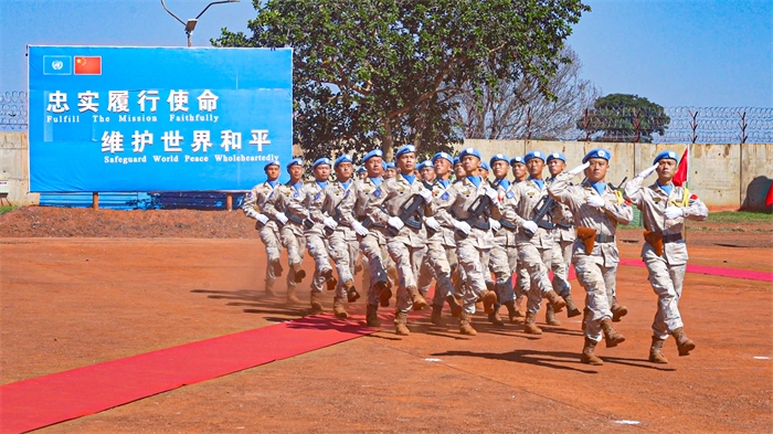 分列式接受各國來賓檢閱。王軍杰攝