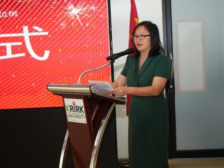 泰國華文教師公會主席羅鐵英致辭。主辦方供圖