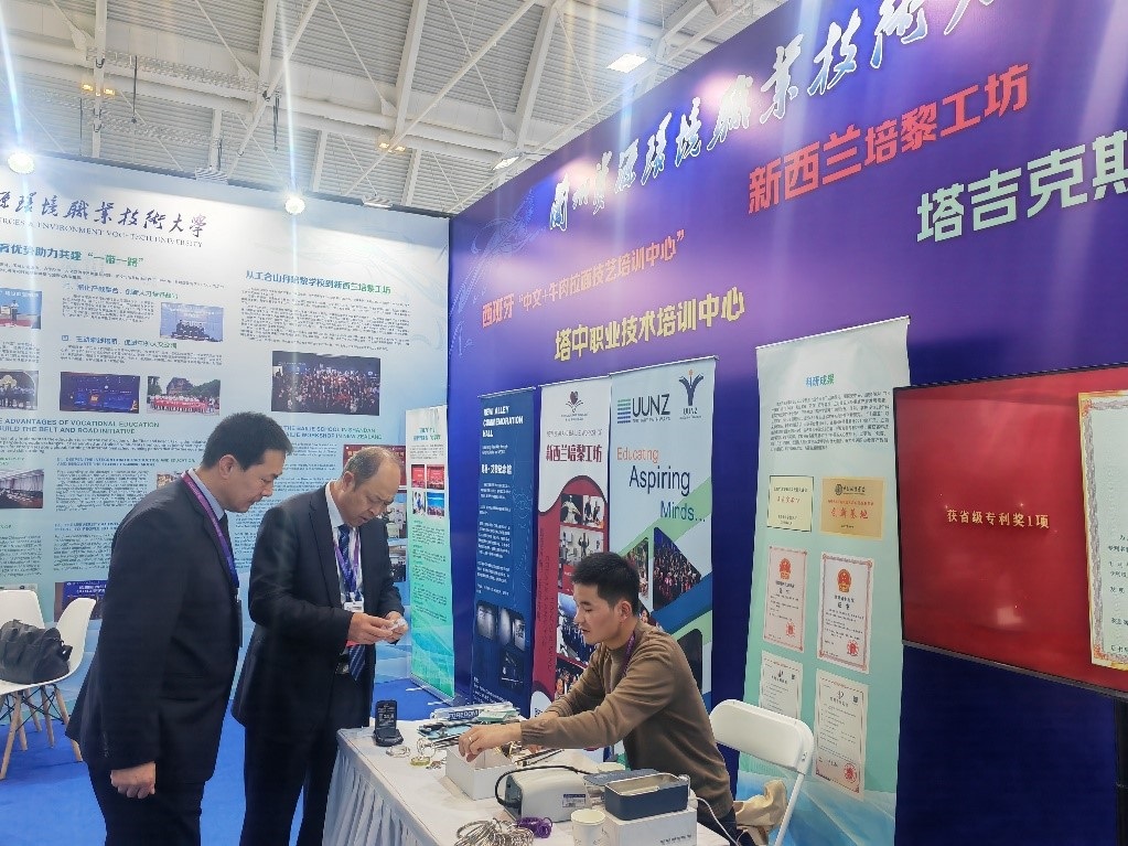 展臺現(xiàn)場。蘭州資源環(huán)境職業(yè)技術大學供圖