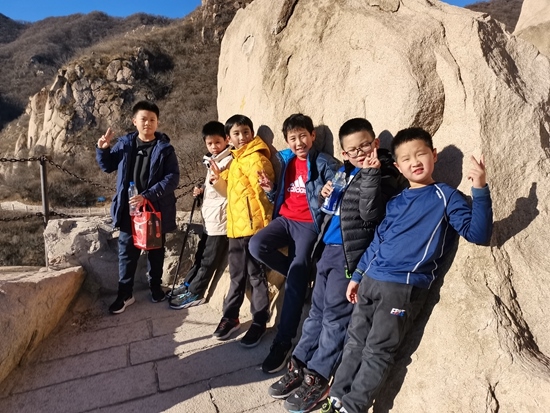 登山隊(duì)員供圖。
