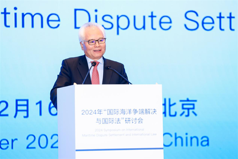 華陽海洋研究中心理事長、中國南海研究院學(xué)術(shù)委員會(huì)主席吳士存在開幕式致歡迎辭。華陽海洋研究中心供圖