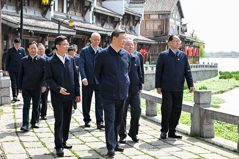 2024年3月19日，習(xí)近平總書記在湖南常德河街考察。