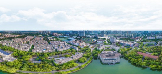 成都理工大學(xué)全景航拍圖。成都理工大學(xué)供圖
