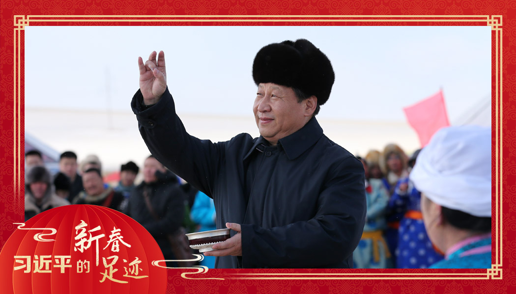 2014年1月27日，習(xí)近平總書記在內(nèi)蒙古錫林浩特市寶力根蘇木（鄉(xiāng)）參加冬季那達(dá)慕“五畜祈?！眱x式。