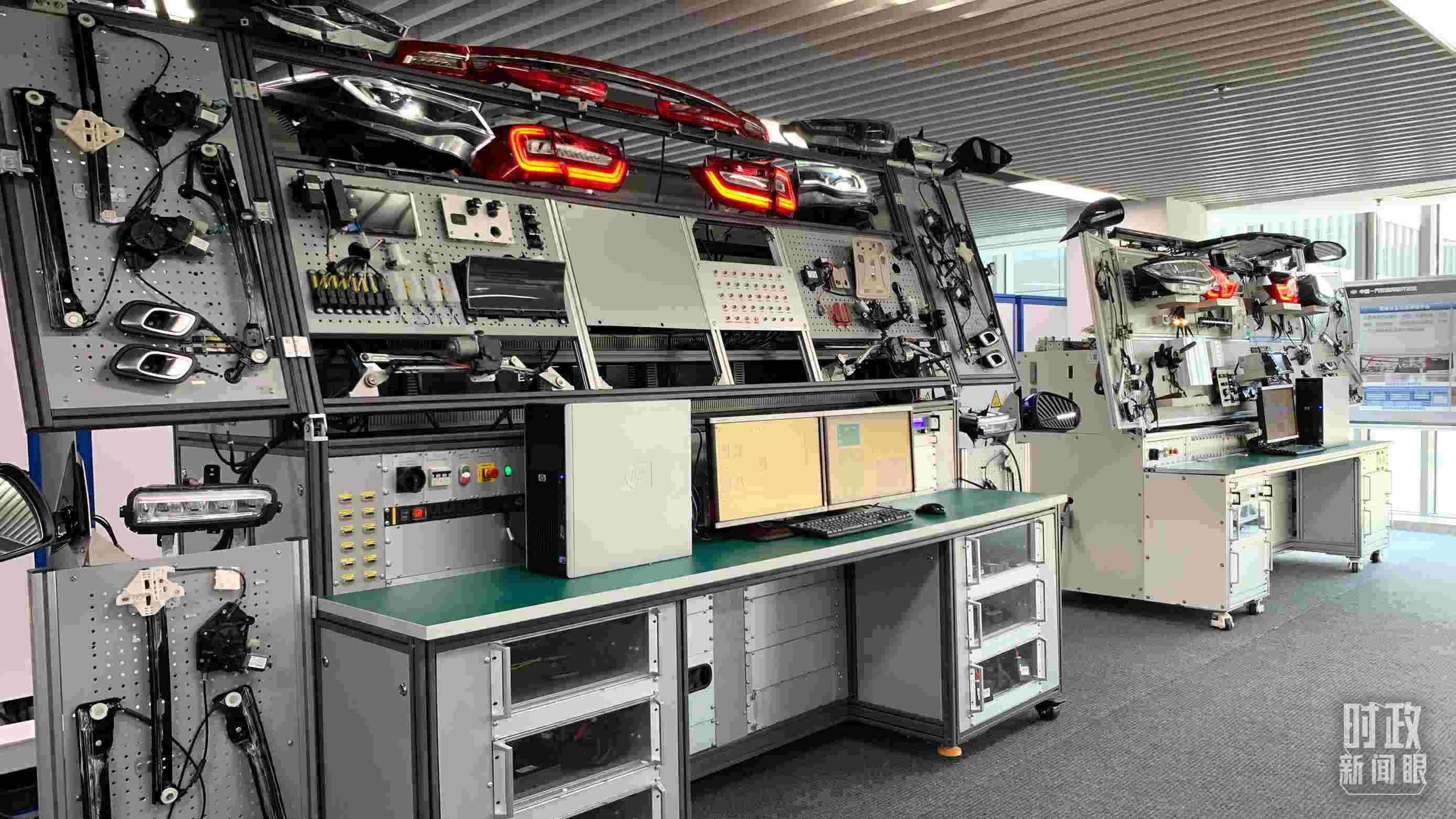 △吉林長(zhǎng)春，一汽整車硬件測(cè)試實(shí)驗(yàn)室。（總臺(tái)央視記者邢彬拍攝）