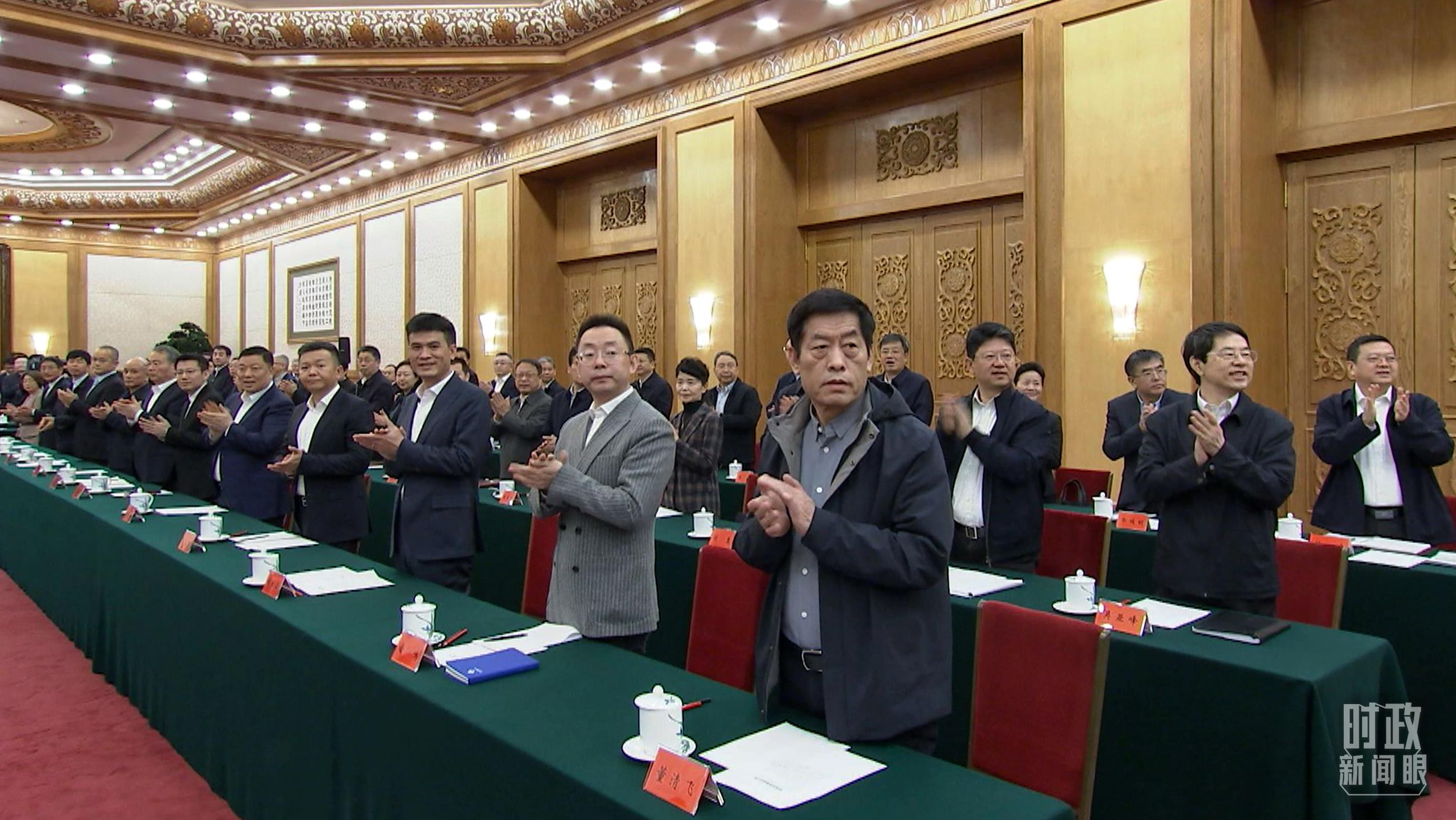 △2月17日，民營企業(yè)座談會現(xiàn)場。