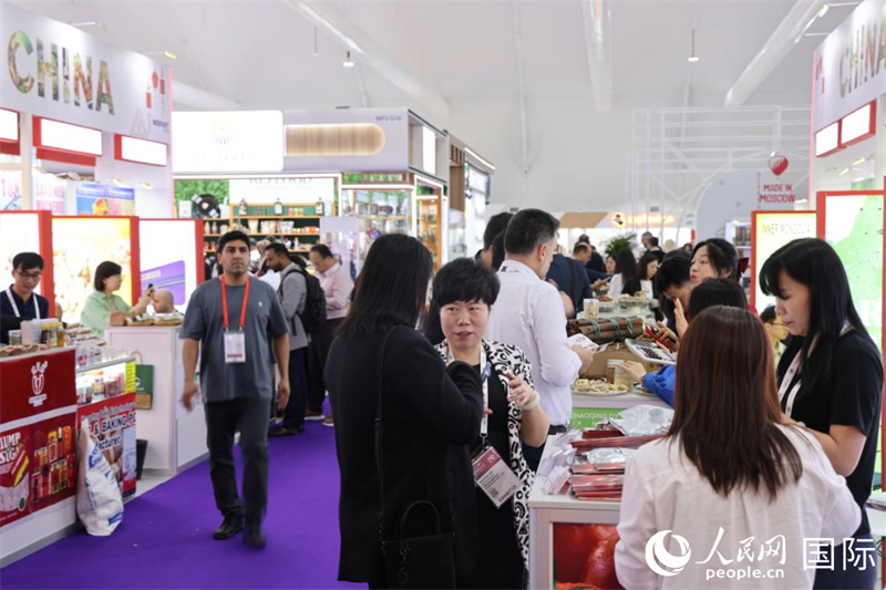 第三十屆海灣食品展正在迪拜舉行，圖為中國館一角。人民網(wǎng)記者 張志文攝