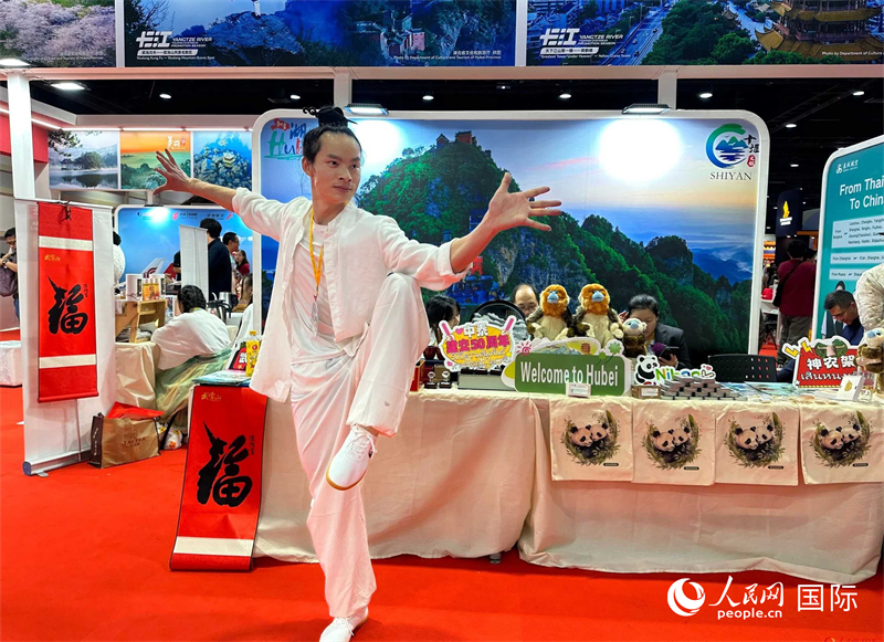 中國武當功夫走進東南亞，以精湛的武藝和飄逸的身姿詮釋中國武術的精髓。人民網記者 簡承淵攝