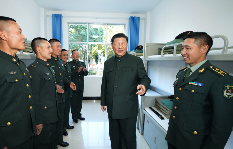 2020年1月19日，習(xí)近平主席視察駐云南部隊，深入邊防一線，看望慰問官兵。