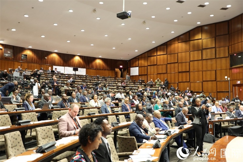 圖為對(duì)話會(huì)現(xiàn)場(chǎng)。人民網(wǎng)記者 戴楷然攝