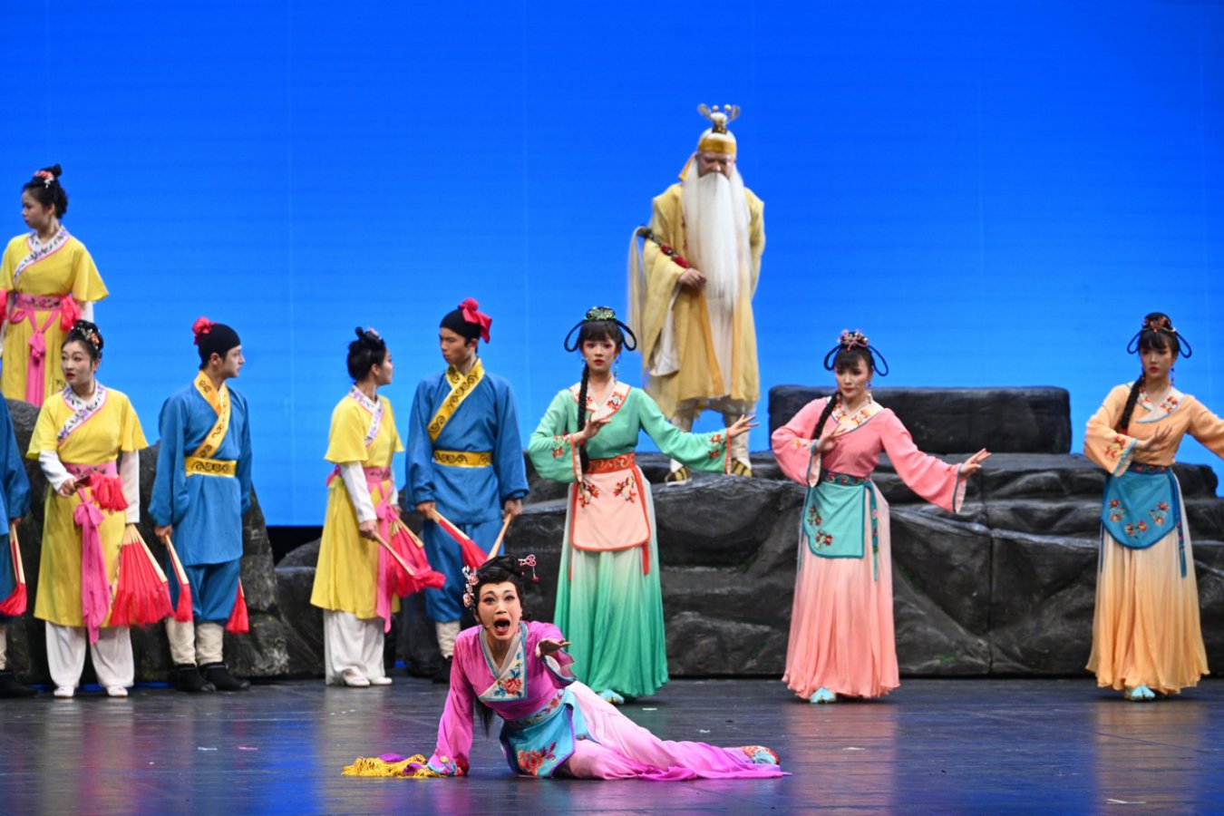 《七妹與蛇郎》演出劇照。國(guó)家大劇院供圖
