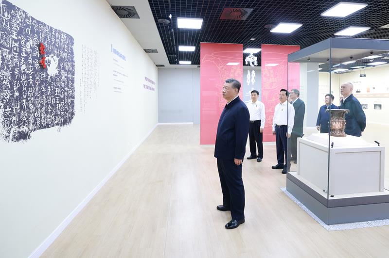 △2024年9月10日，習(xí)近平總書記來到陜西寶雞市參觀寶雞青銅器博物院。